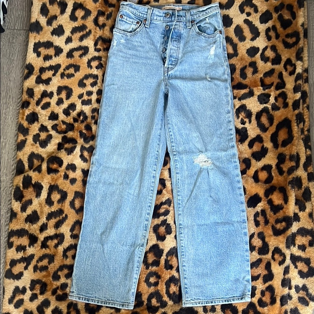 Women's Light Blue Levi’s Jeans